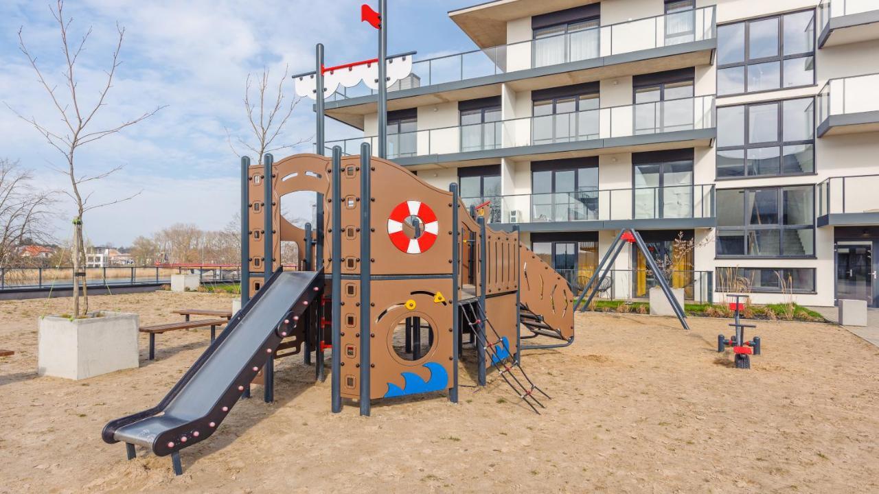 Apartamenty Sun & Snow Sagaris Z Basenem Dziwnów Esterno foto