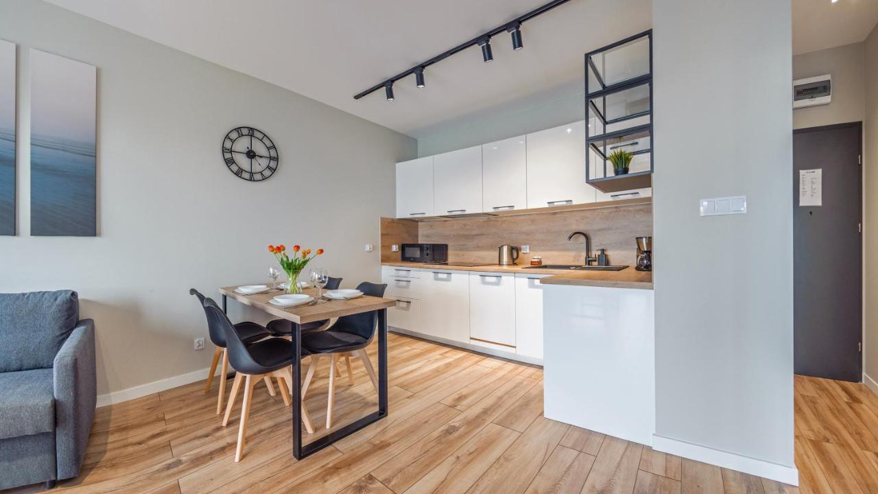 Apartamenty Sun & Snow Sagaris Z Basenem Dziwnów Esterno foto