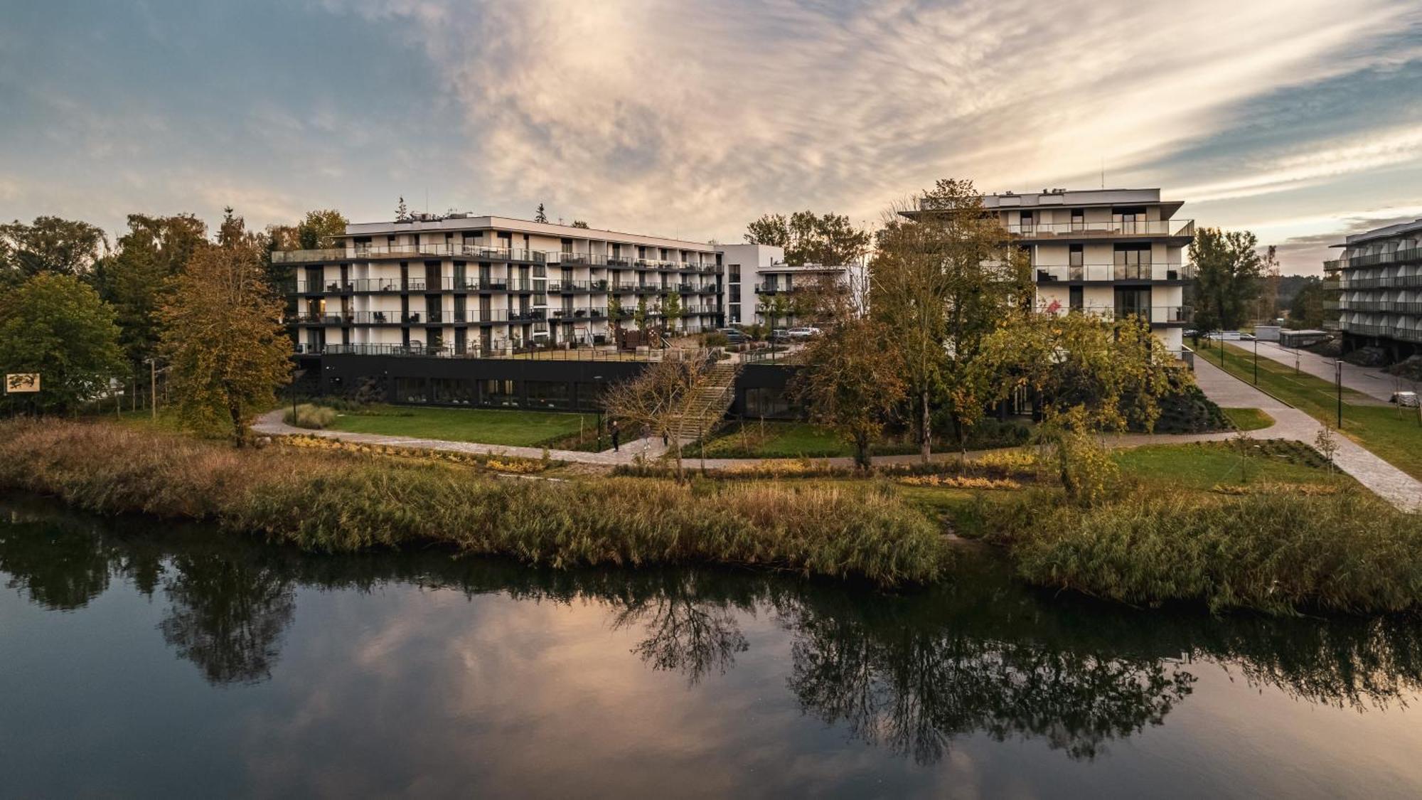 Apartamenty Sun & Snow Sagaris Z Basenem Dziwnów Esterno foto