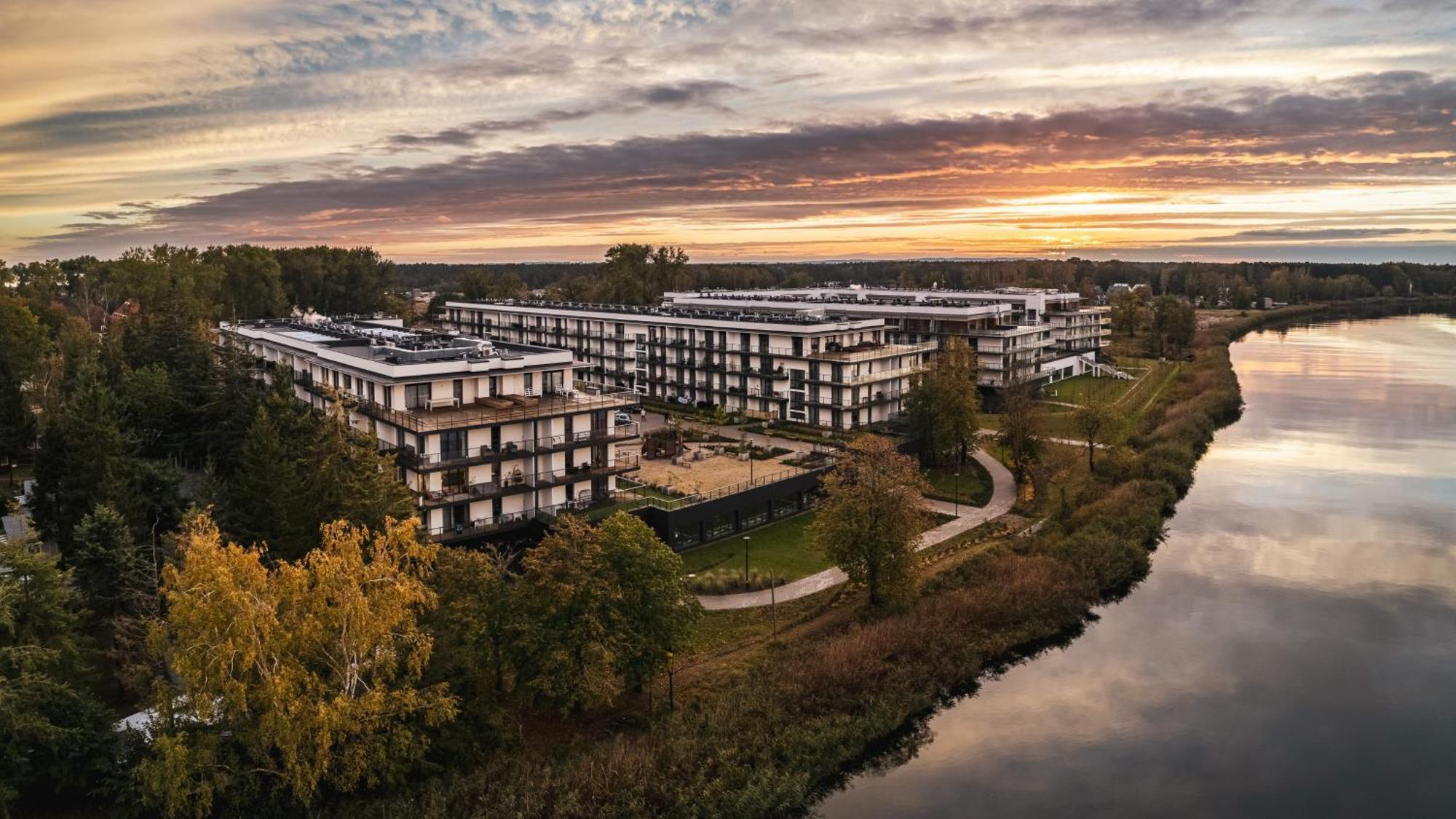 Apartamenty Sun & Snow Sagaris Z Basenem Dziwnów Esterno foto